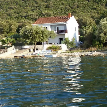 >nikola< 度假居 *