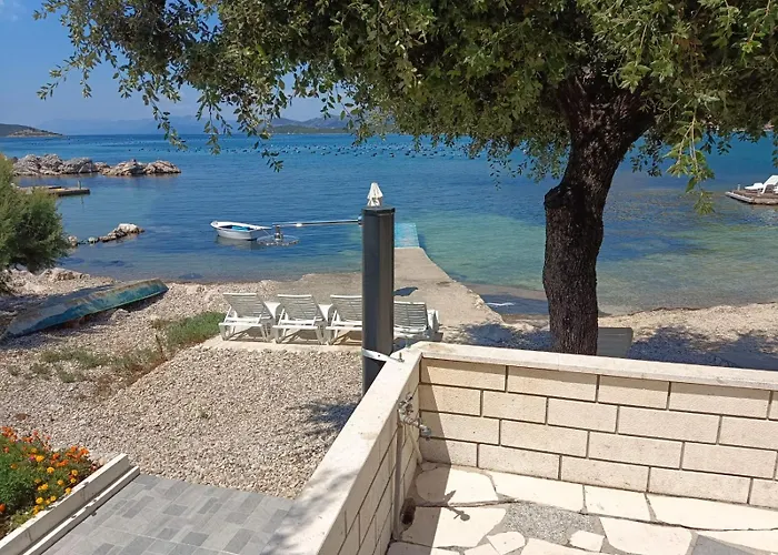 >nikola< Nyaraló Brijesta